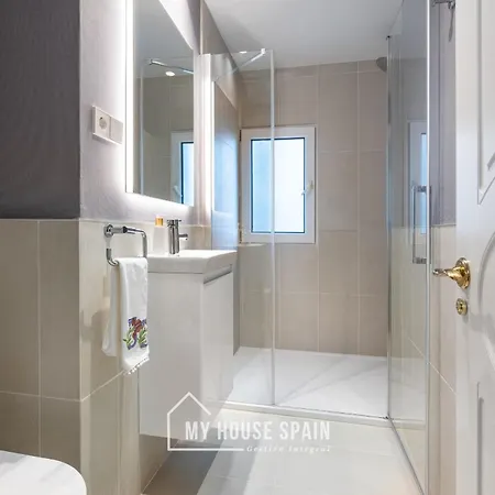 Myhousespain - Centrico Piso Junto A La Playa アパート ヒホン